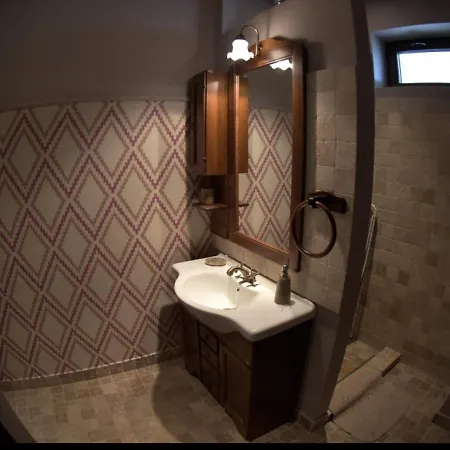 Lake Boutique Apartment Mamaia